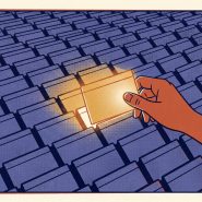 Main insérant carte lumineuse dans surface bleue